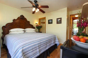 1_russian-river-hotel-rooms-03