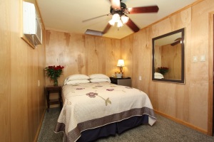 1_russian-river-hotel-rooms-19