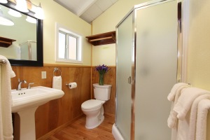 1_russian-river-hotel-rooms-28